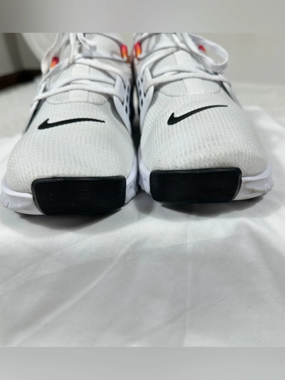 Nike Free Metcon 2 White Fuchsia Pink Women Sz 11 Training Shoes CD8526-100